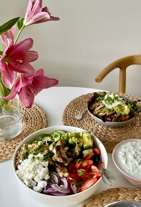 Kreikkalainen Jyväbroiler-bowl kansikuva.png